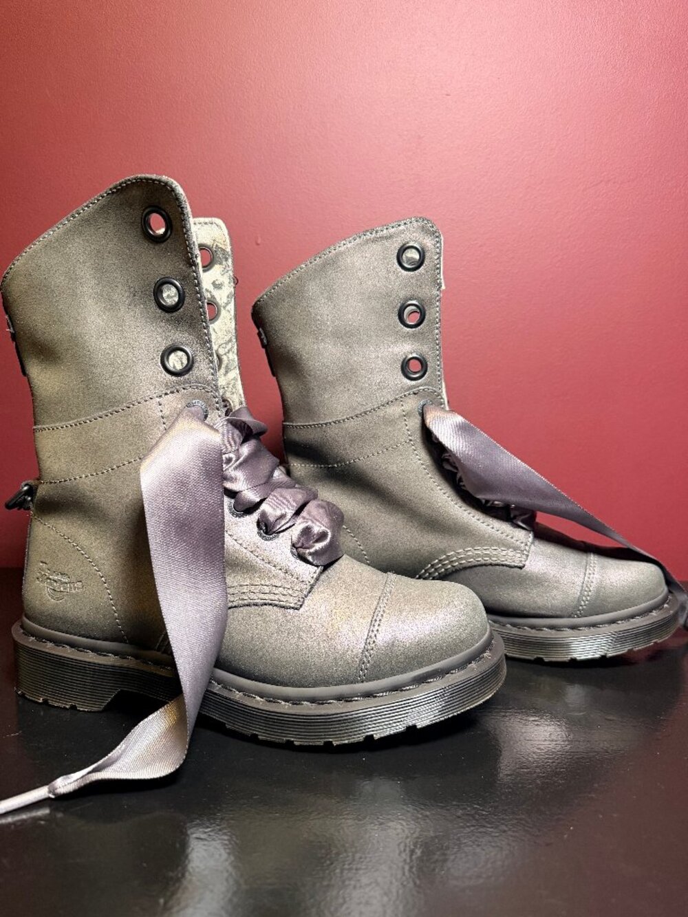 Dr. Martens Aimilie Lace Up Foldover Boot Size 7 - NWOB - Picture 3 of 13